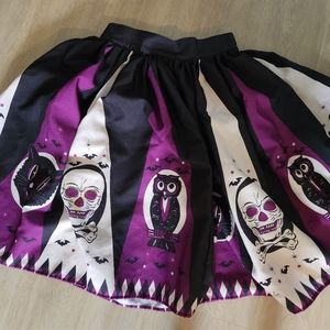 Oblong box shop skirt